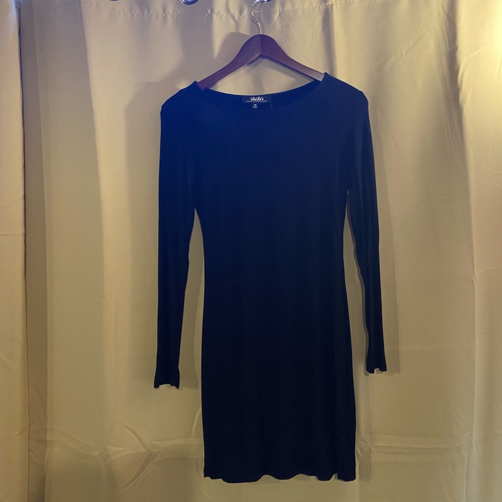 Lulus form fitting LBD - Picture 5 of 8
